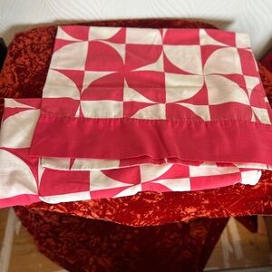 Hot Pink and White Geometric Patterned Pillowcases